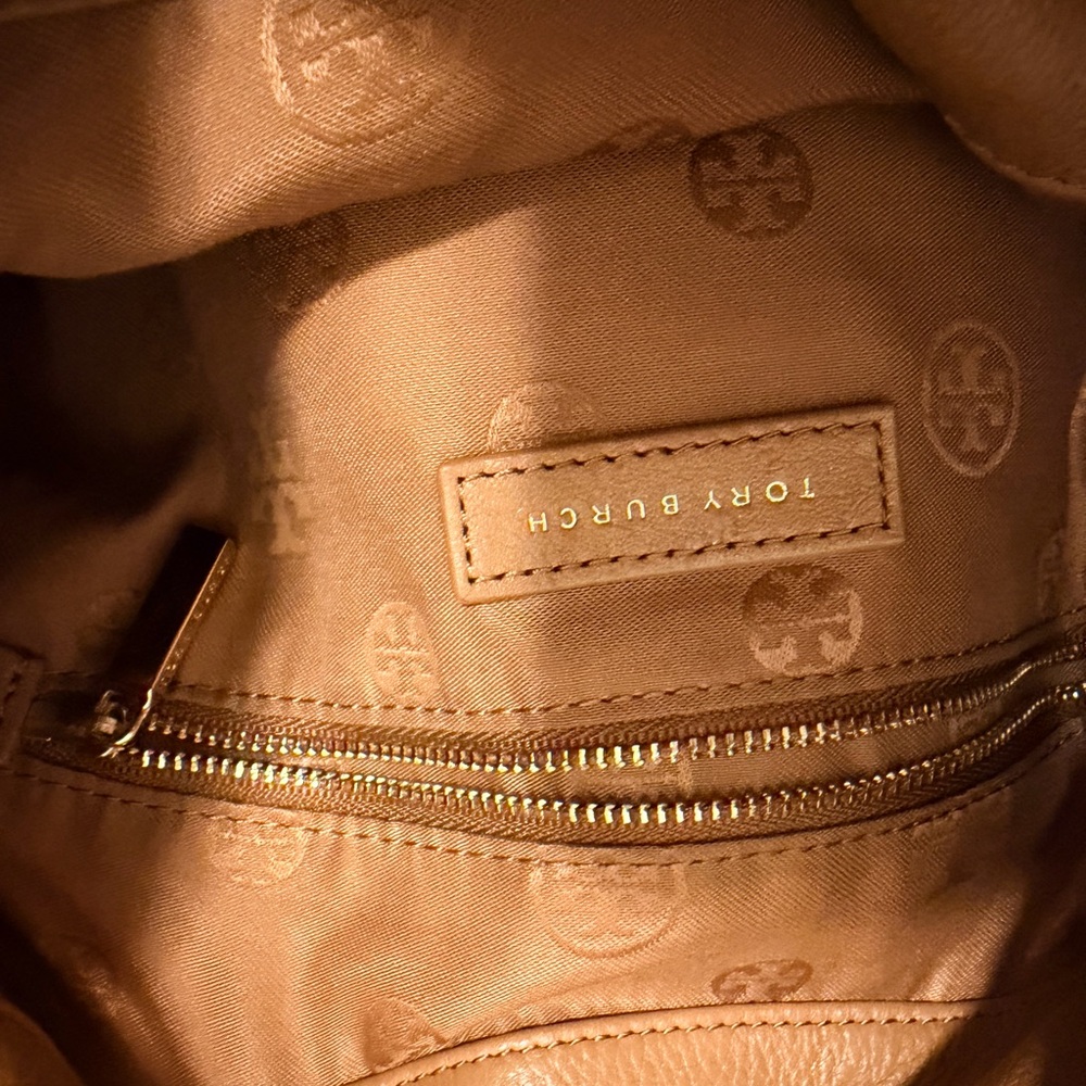 Tory Burch Tan Leather Shoulder Bag - Classic Tote - Picture 9 of 16